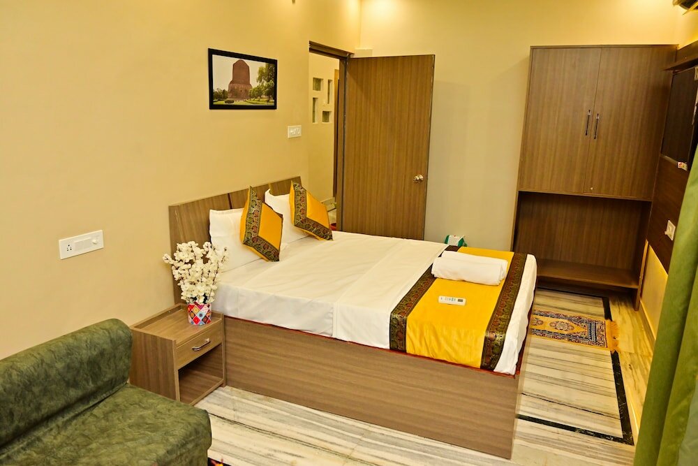 Фото Bluebells Varanasi