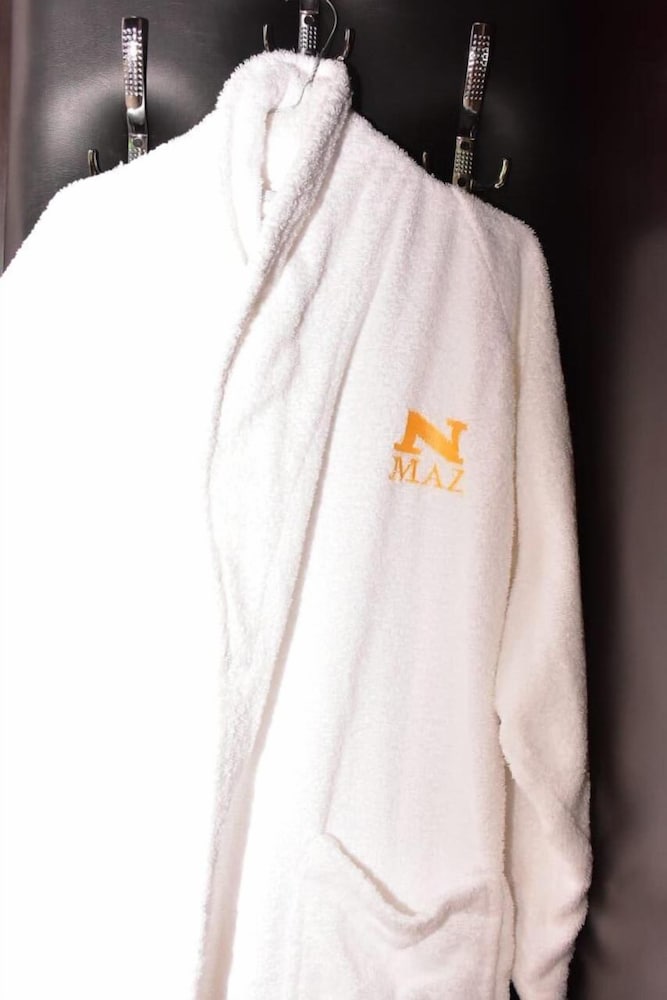 Фото In Maz Aparthotel