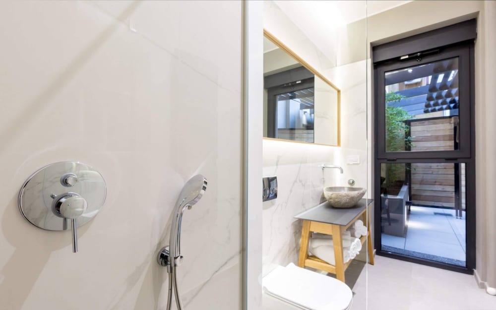 Фото Teanna Lux Apartments