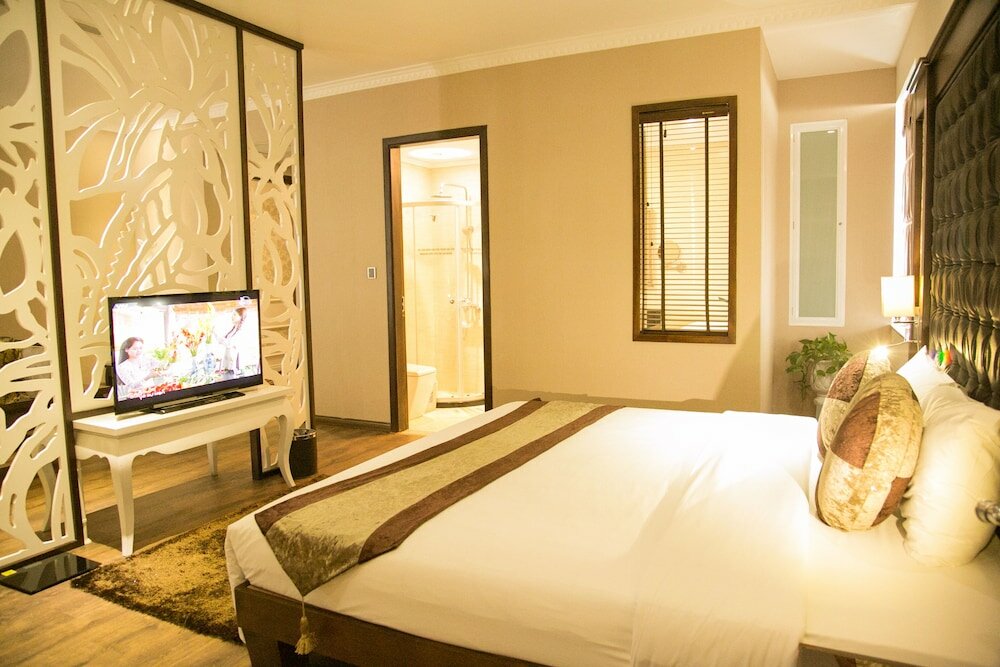 Фото City Bay Palace Hotel