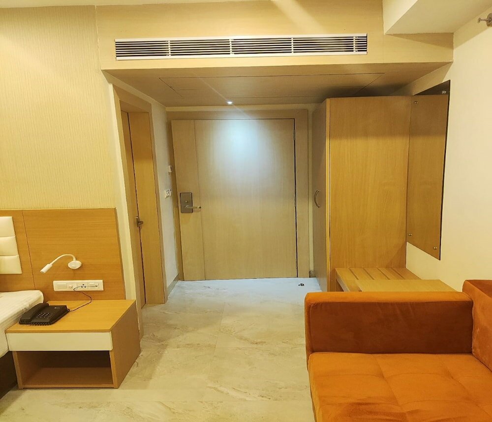 Фото Hotel Xenia