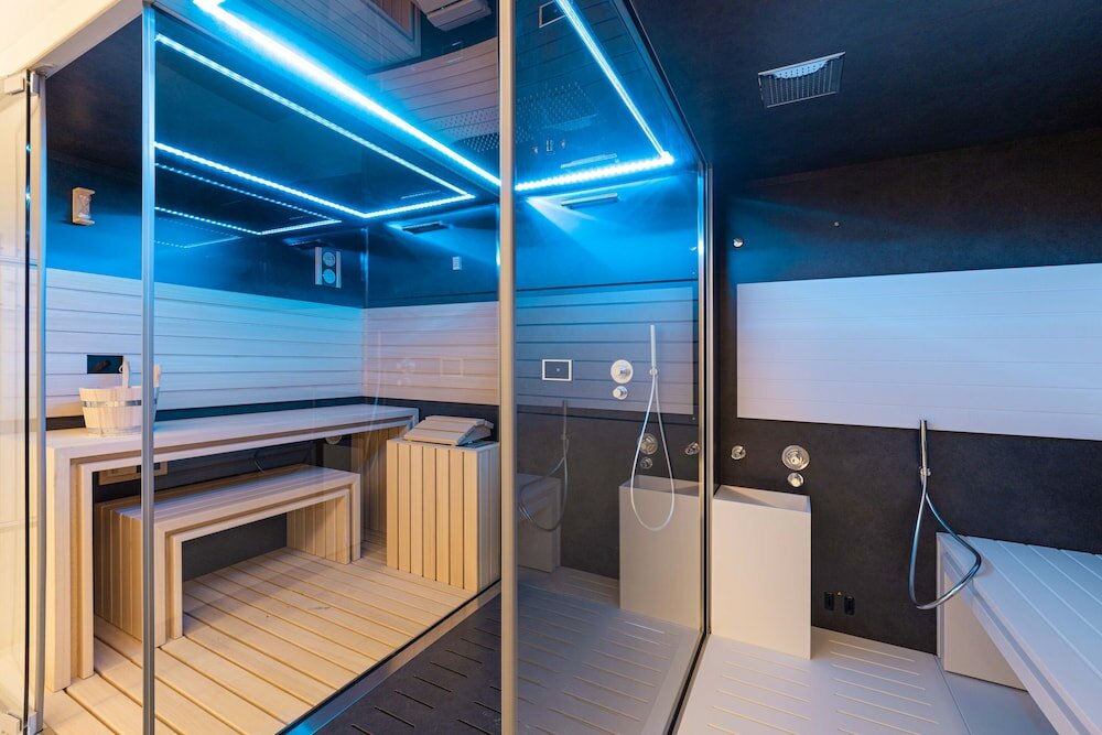 Фото Luster Hotel