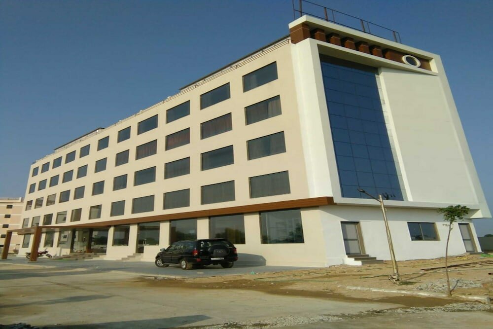 Фото отеля 1