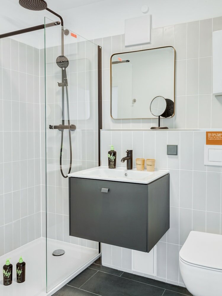 Фото Limehome Wolfsburg Porschestraße