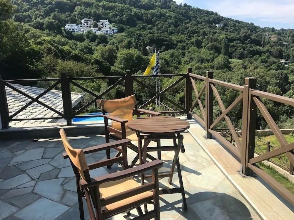 Фото Villa Mylopotamos