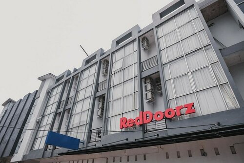 Гостиница RedDoorz @ Jalan Sukabangun 2 Palembang в Провинции Южная Суматра