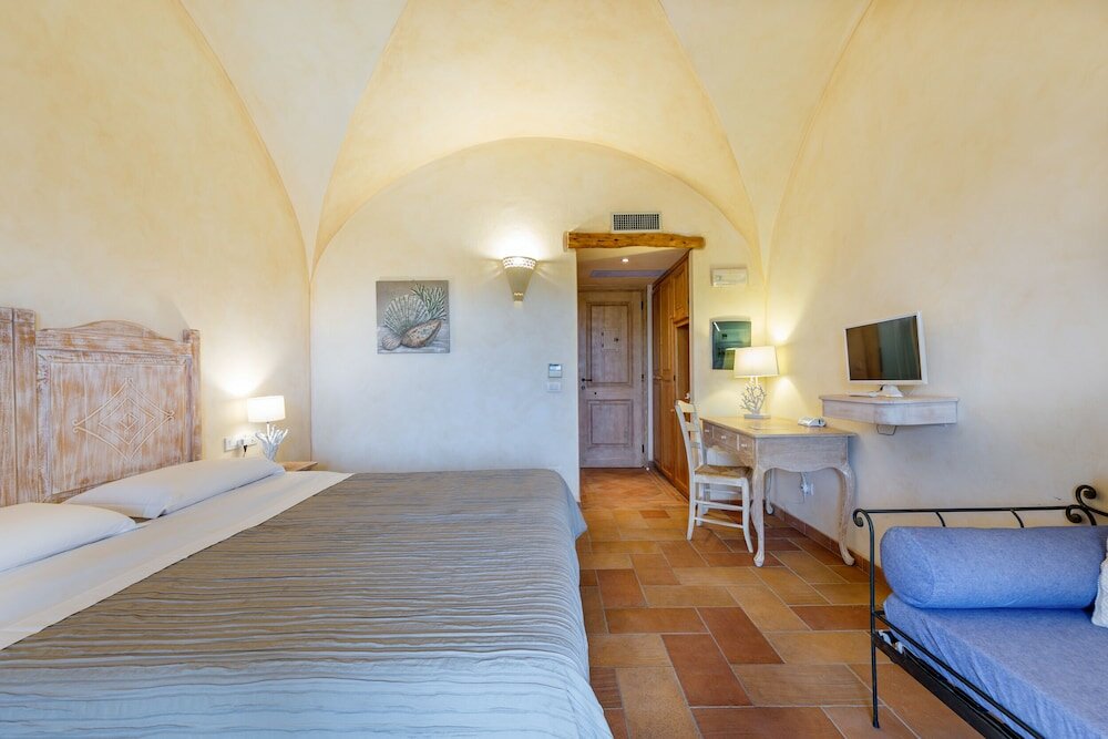 Фото Moma Hotel Cannigione