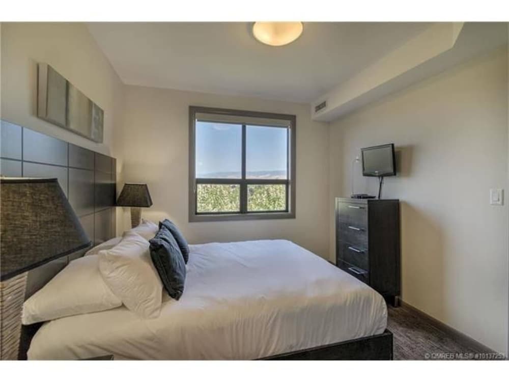 Фото One of a Kind, Top Floor Apartment at Playa № 632