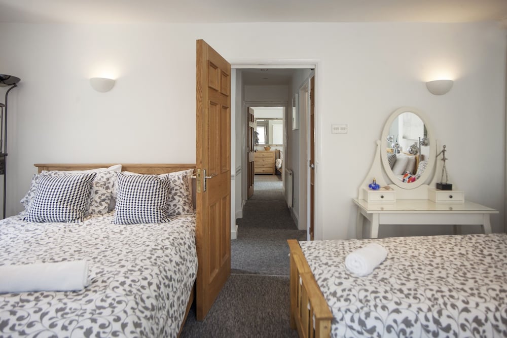 Фото The Roof Terrace Maisonette City Centre