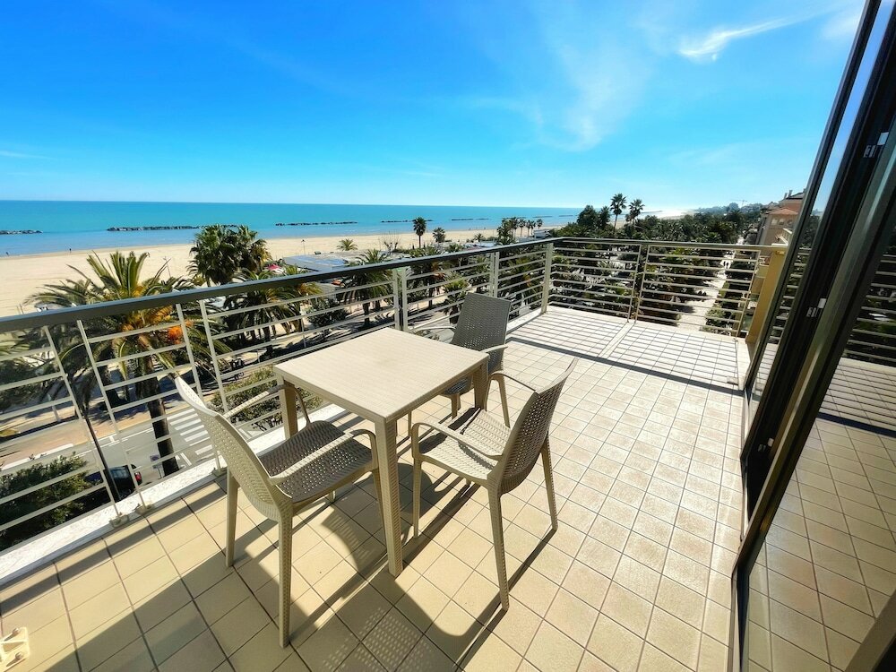 Фото Hotel Arlecchino