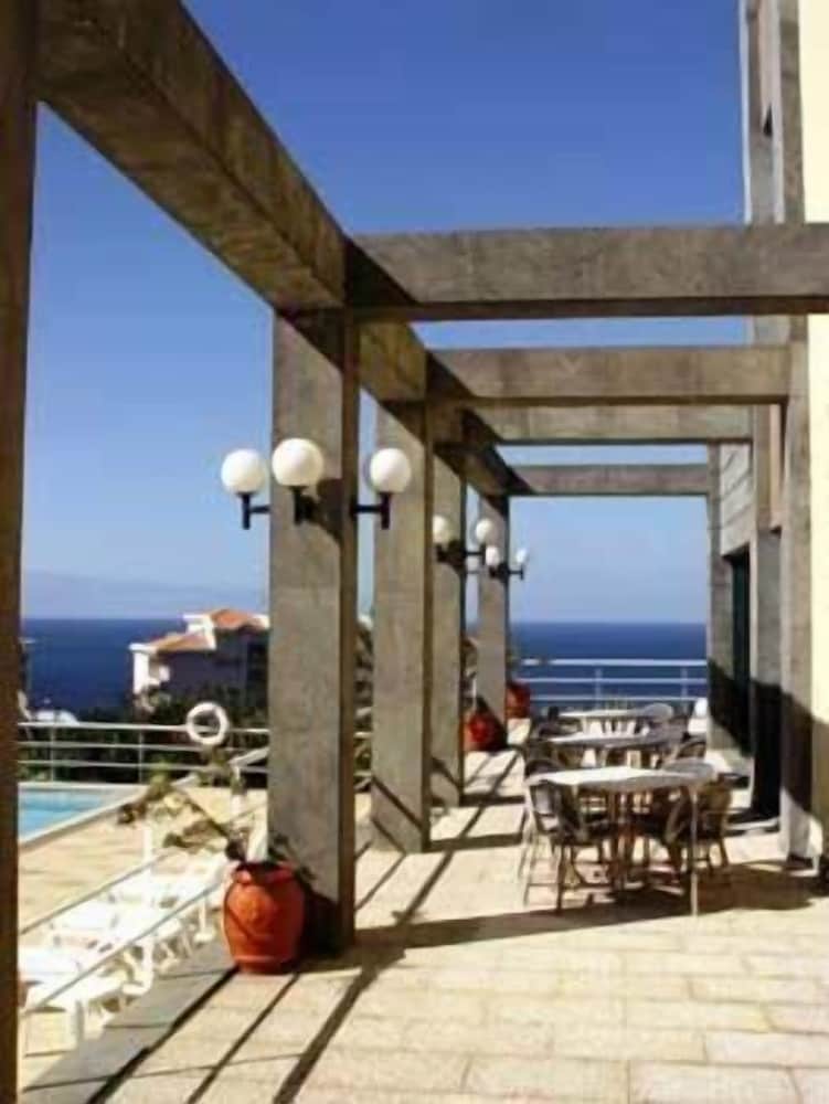 Фото Hotel Escola