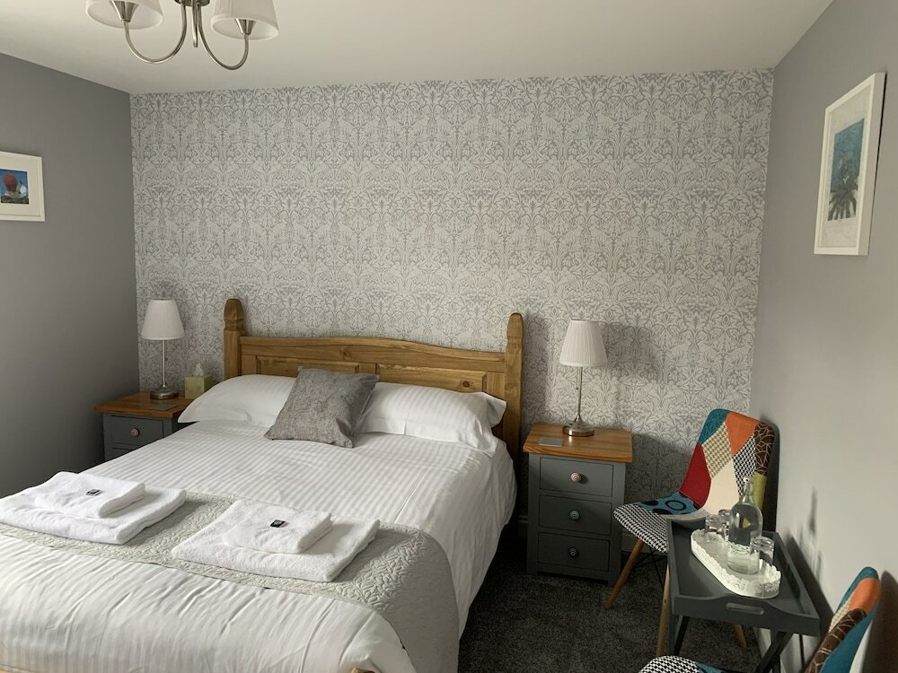 Фото Hensleigh House