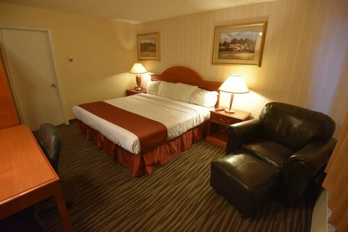 Гостиница Travelodge by Wyndham North Battleford