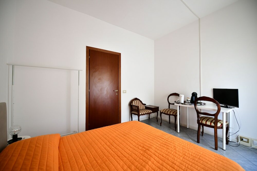 Фото Queen Vatican