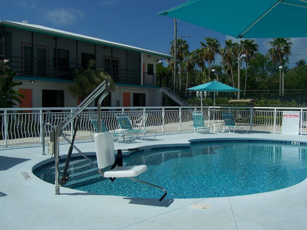 Фото Rock Reef Resort