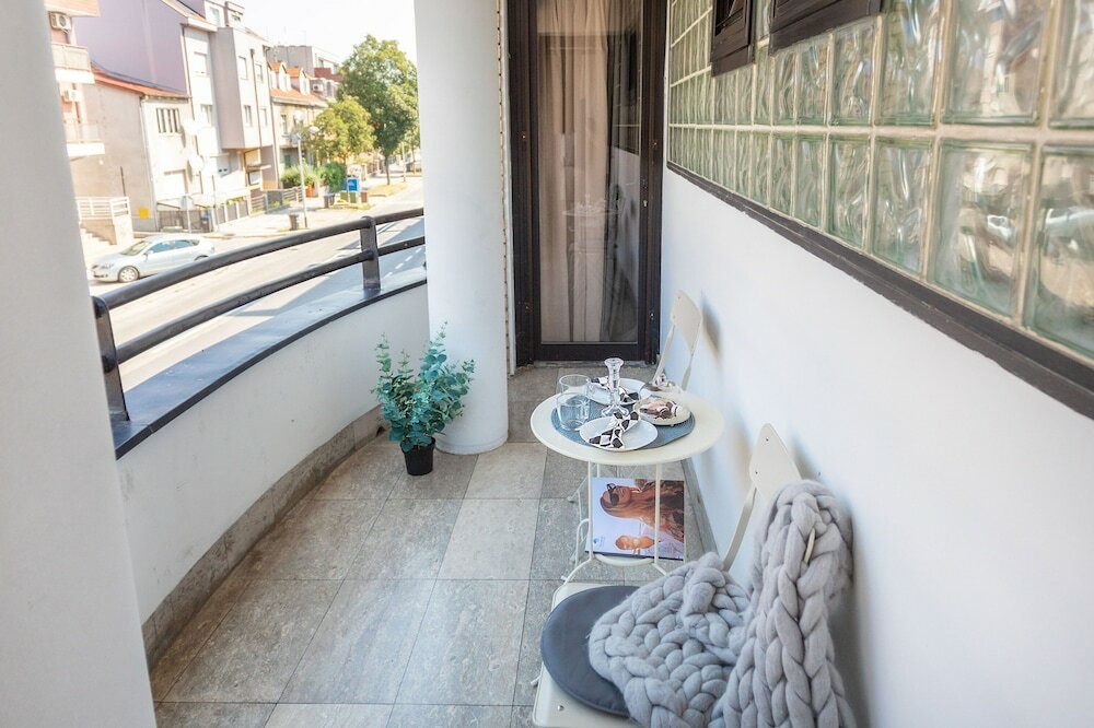 Фото Beautiful Studio near City Center