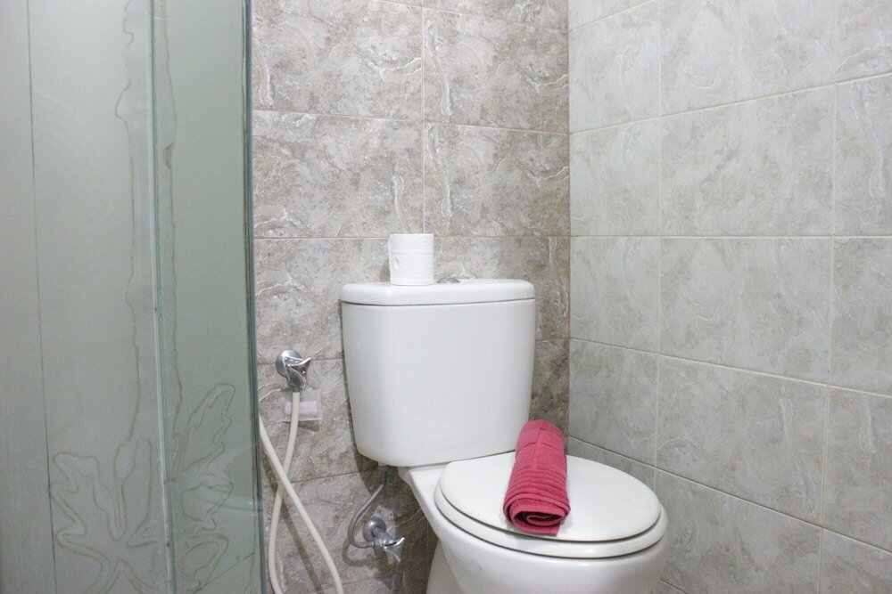 Фото Contemporary Near Cihampelas at Parahyangan Residence Apartment