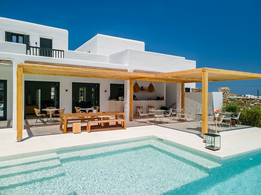 Фото Koukoumi Vegan Boutique Hotel