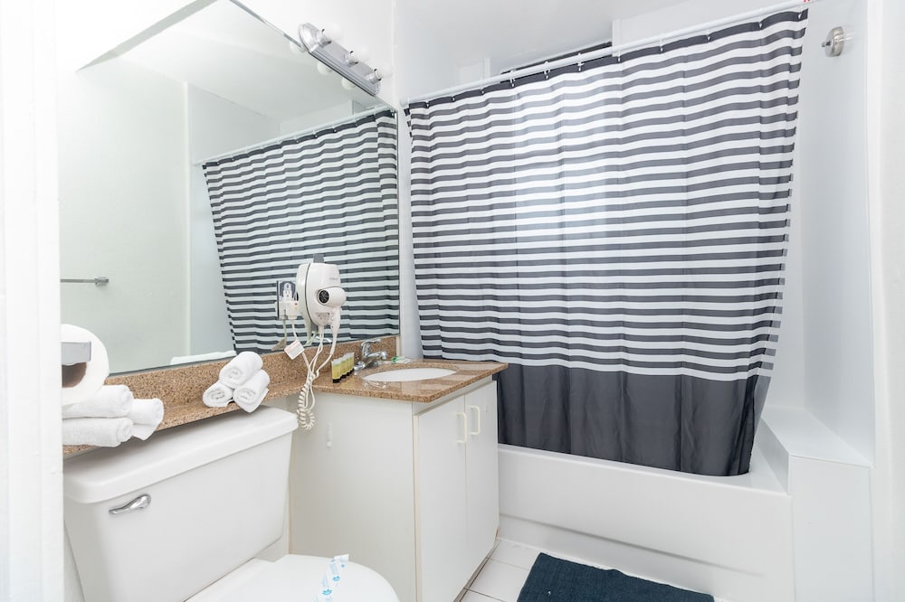 Фото 303 Ocean View Apt Hollywood Beach