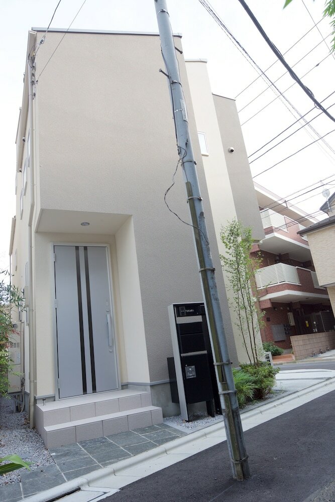 Фото Nishi-Sugamo Guest House. 2min to Nishi-Sugamo Sta. 13min to Ikebukuro Sta