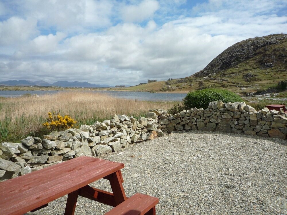 Фото Ballyconneely Holiday Homes № 2