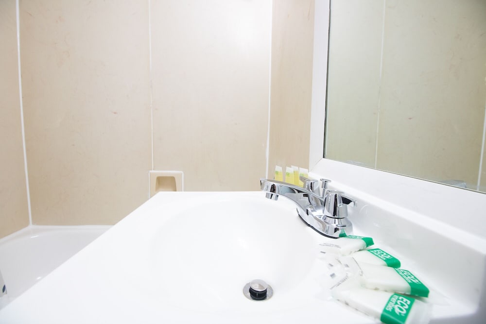 Фото 215 City View Hollywood Beach