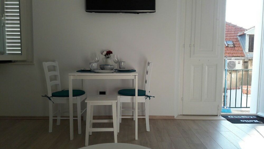 Фото Ivano's studio apartments