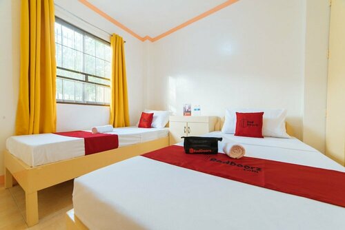 Гостиница RedDoorz @ Q Abeto Street Mandurriao в Илоило