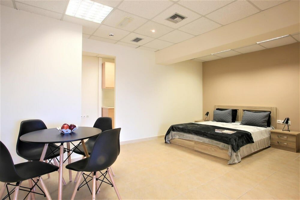 Фото Gk Airport Suites