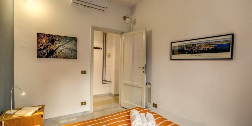 Фото Monti - Coliseum 3 bedroom apartment