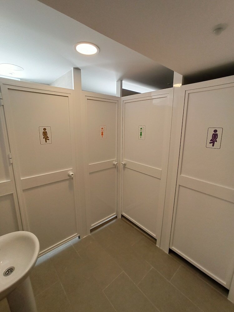 Фото Vivian's Guest House