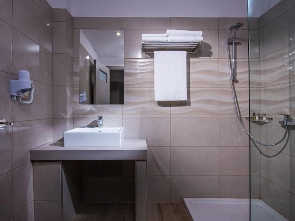 Фото Thania Seaside Smotel - Adults Only