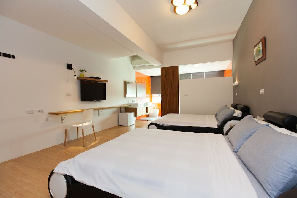 Фото отеля 2