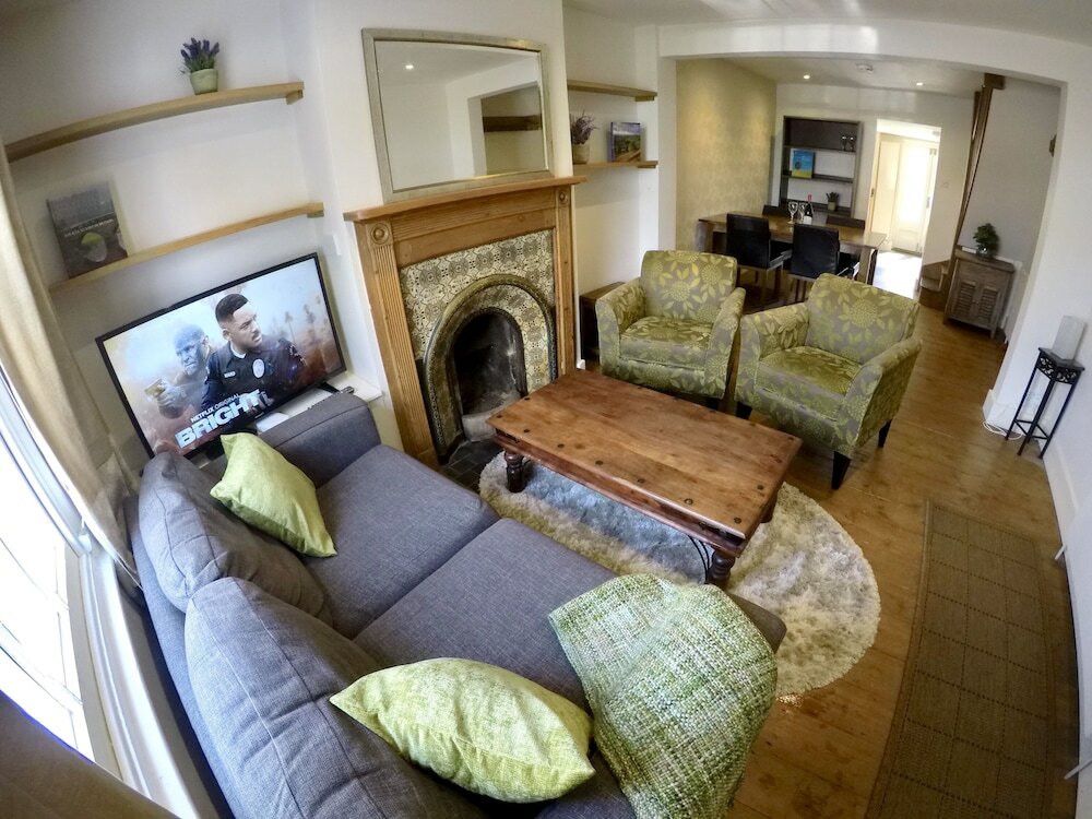 Фото Chaucers Retreat Vacation Home