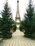 Апартаменты Квартира возле Эйфелевой башни (mikrorayon Vzlyotka, Vesny Street, 14), hotel