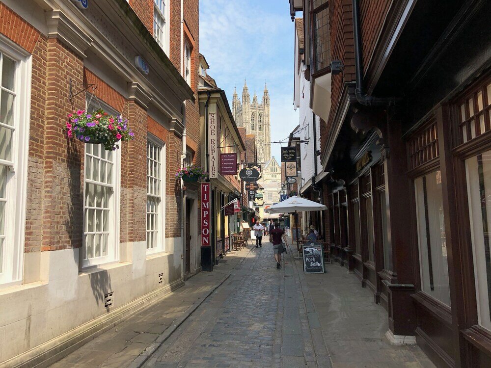 Фото Chaucers Retreat Vacation Home