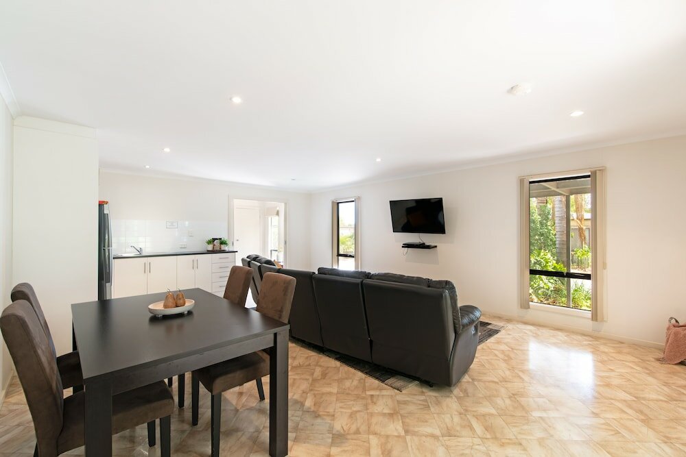 Фото Highway 1 Holiday & Lifestyle Park