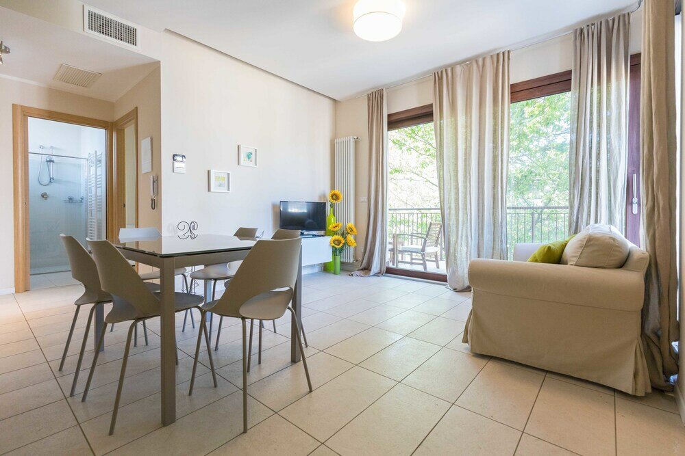 Фото Tasso Apartments