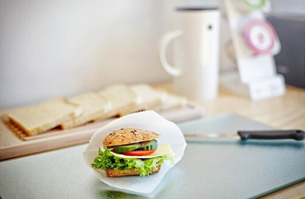 Фото A2 Hotels Denkendorf