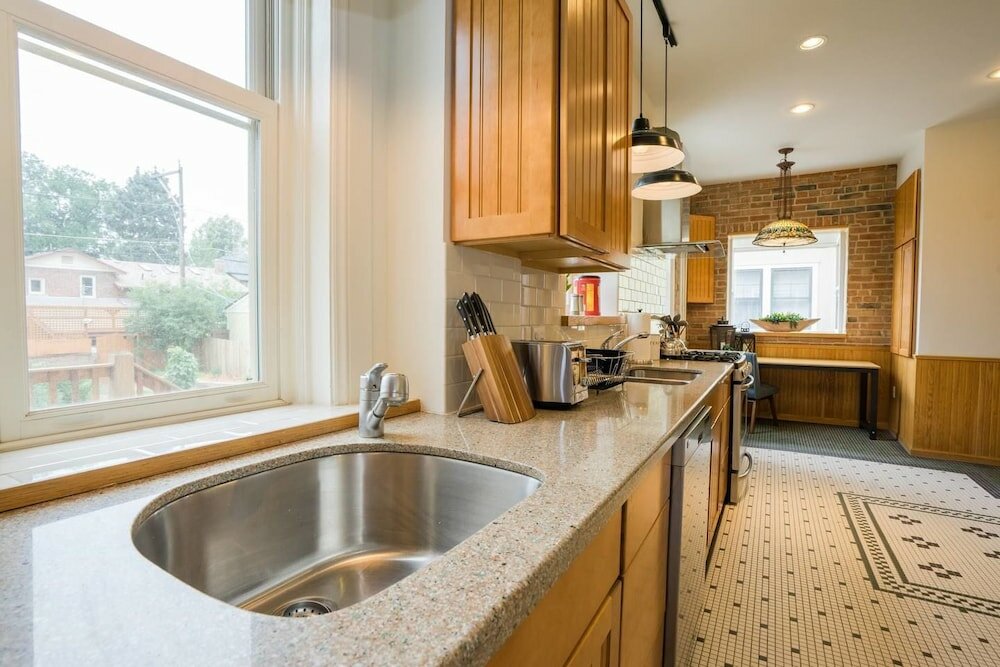 Фото The Traveler's Nook Walk to City Park