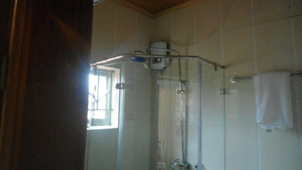 Фото Modern Villa Hotel