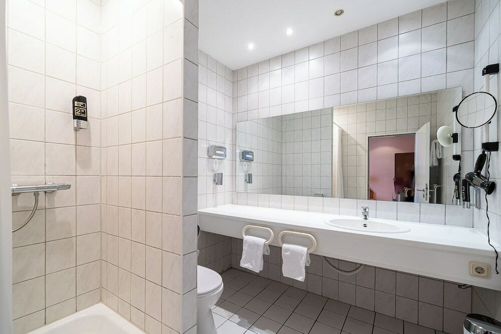 Фото Wilhelms Haven Hotel