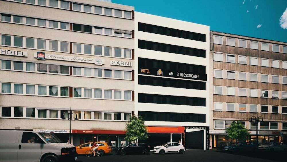 Фото отеля 2