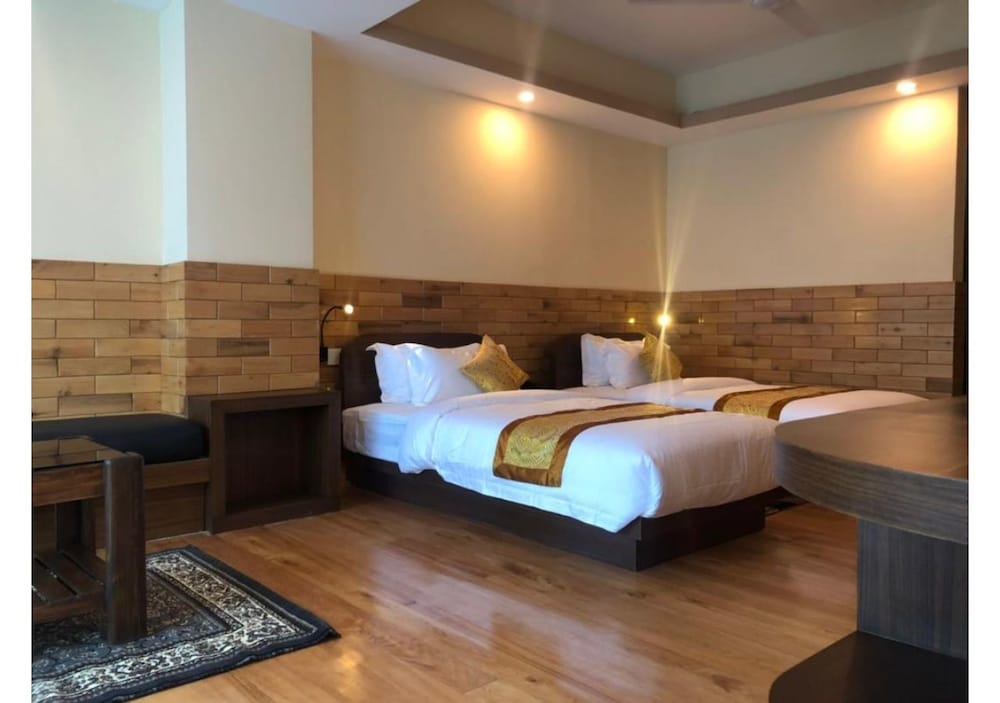 Фото Hotel Lhayul