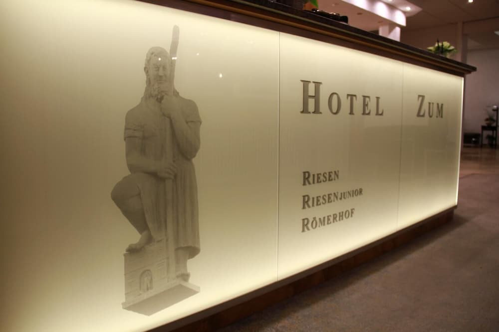 Фото Hotel RIESENJunior by Trip Inn