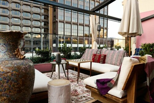 Гостиница The Strand Hotel в Сиднее