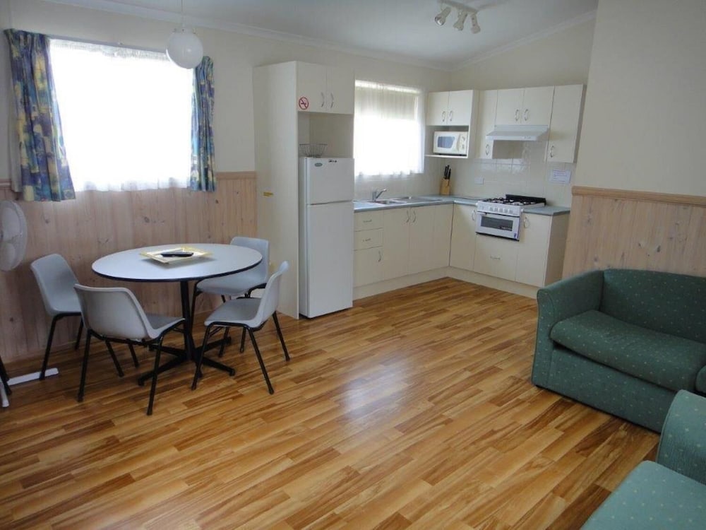 Фото Lake Conjola Waterfront Holiday Park