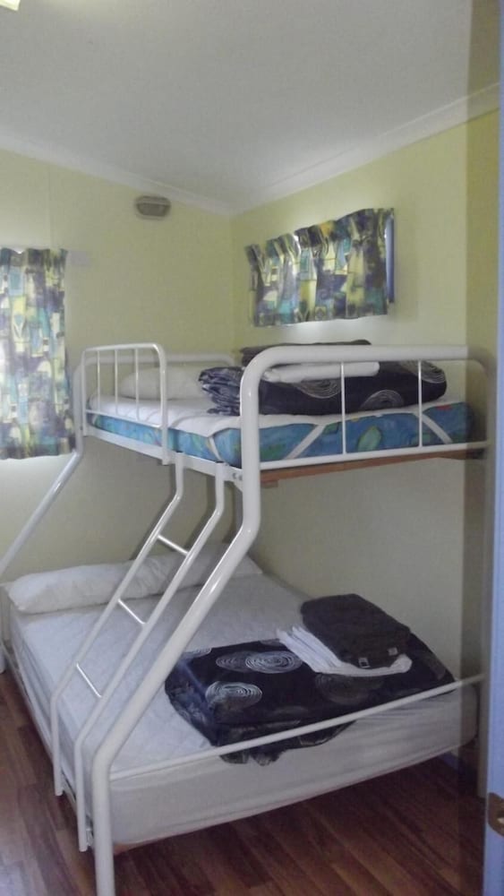 Фото Lake Conjola Waterfront Holiday Park