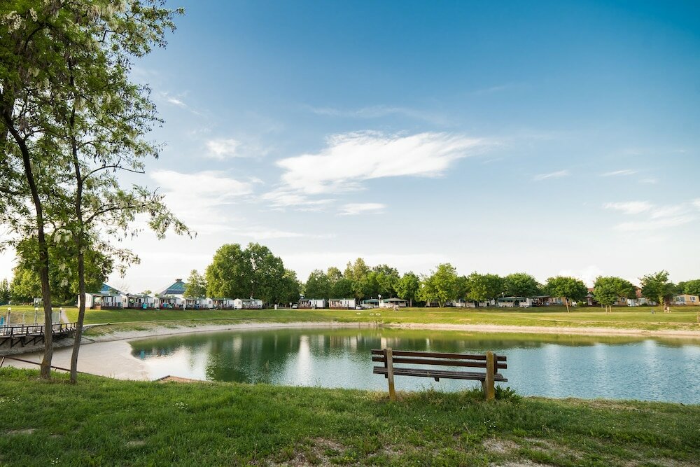 Фото Mobile Homes with Thermal Riviera Tickets in Terme Čatež