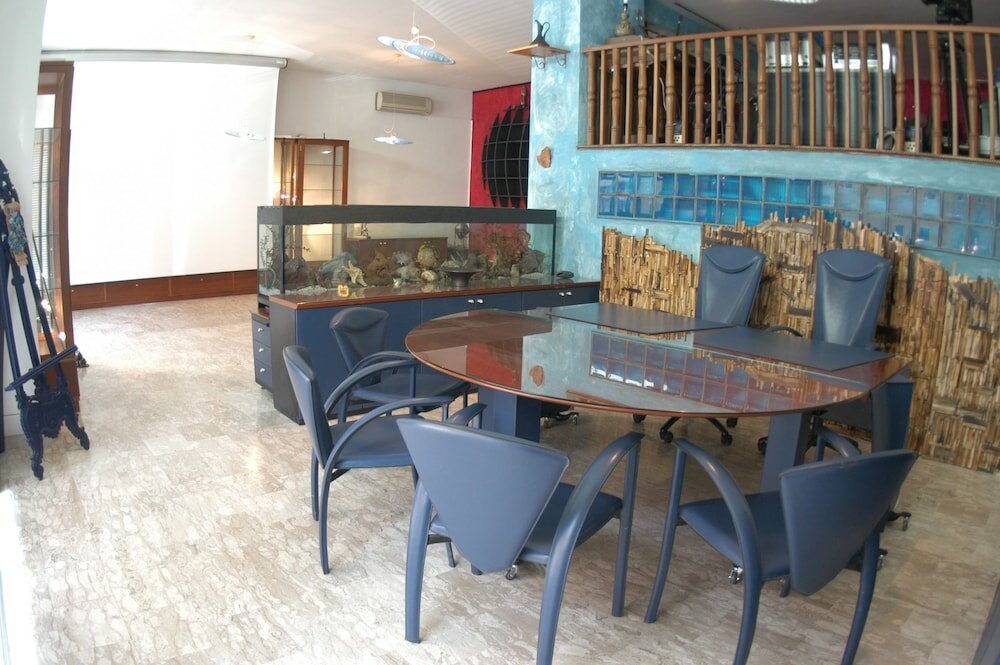 Фото Garbatella Accommodations & Meeting Rooms